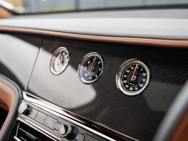 Bentley Flying Spur Photo 30