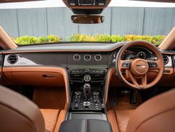 Bentley Flying Spur Photo 4