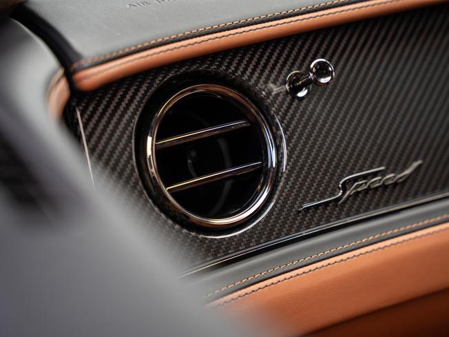 Bentley Flying Spur Photo 41