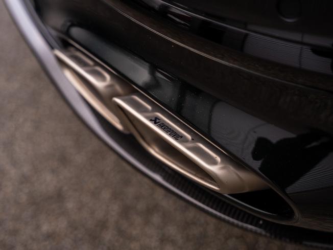Bentley Flying Spur Photo 45