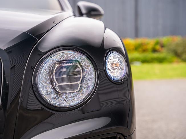 Bentley Flying Spur Photo 49