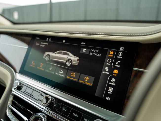 BENTLEY Flying Spur Photo 10