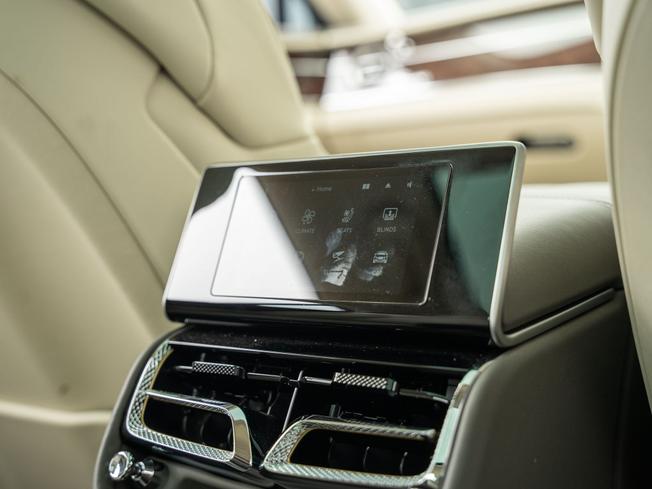 BENTLEY Flying Spur Photo 28