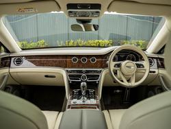 BENTLEY Flying Spur Photo 4