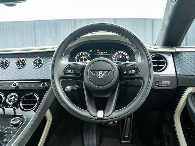 BENTLEY Continental Photo 19