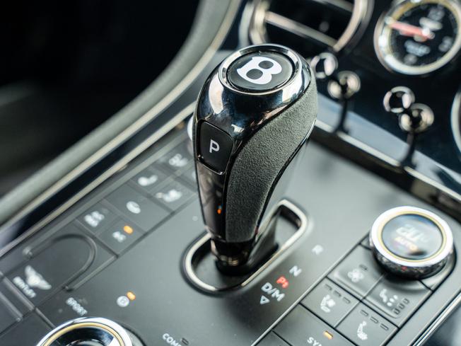 BENTLEY Continental Photo 24