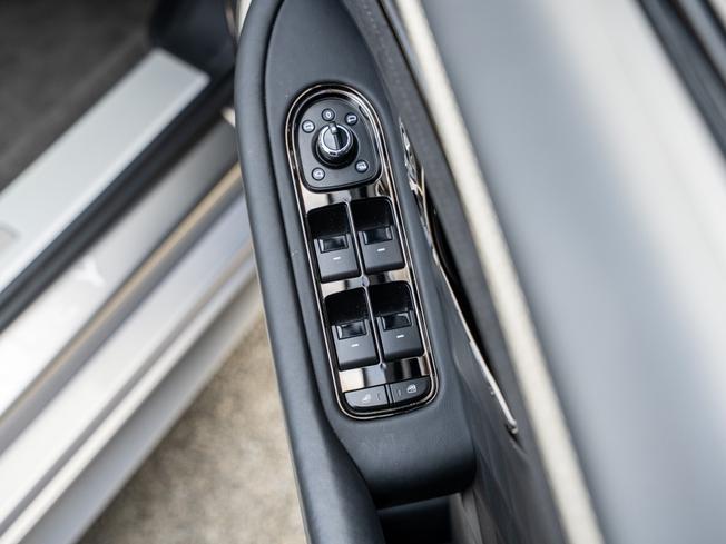 BENTLEY Continental Photo 31