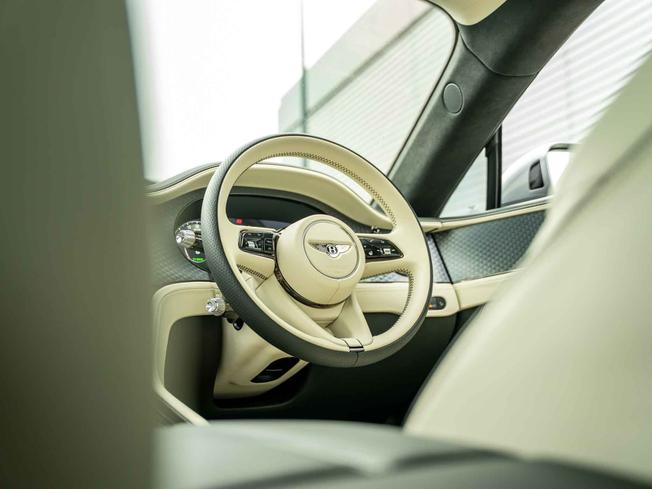 BENTLEY Continental Photo 12