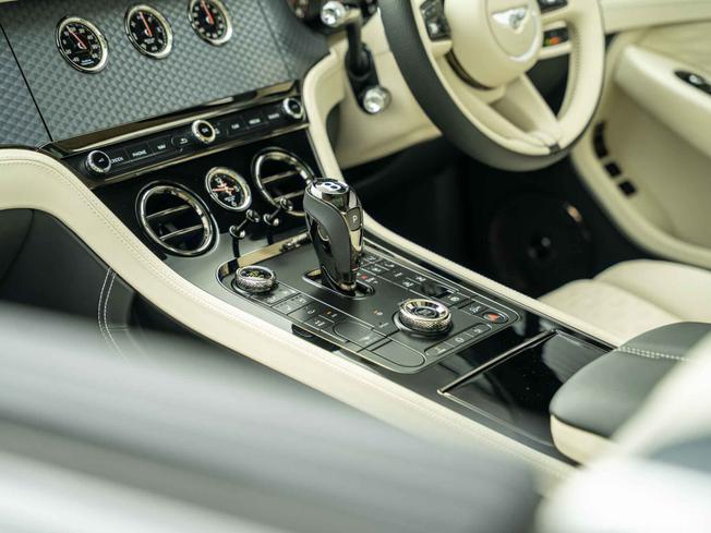 BENTLEY Continental Photo 30
