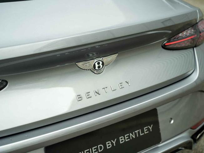 BENTLEY Continental Photo 8