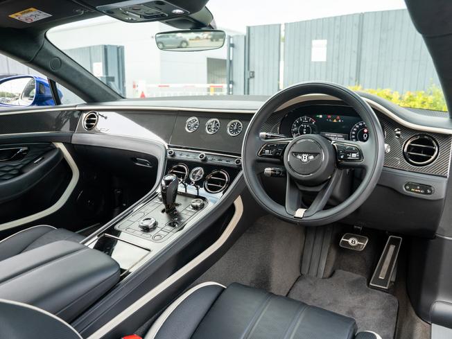 BENTLEY Continental Photo 11