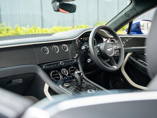 BENTLEY Continental Photo 12