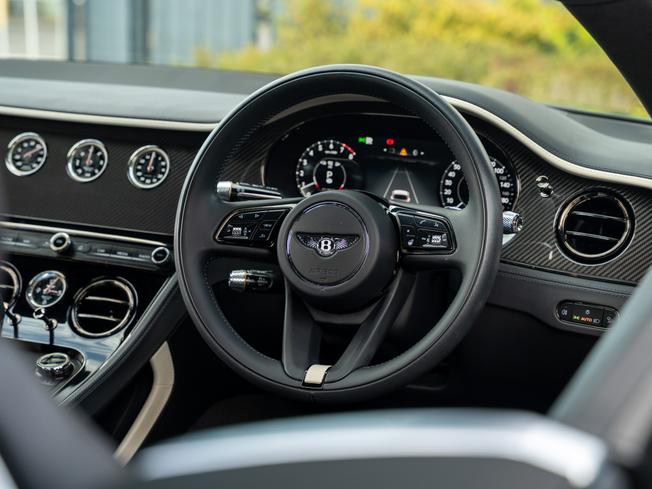 BENTLEY Continental Photo 17