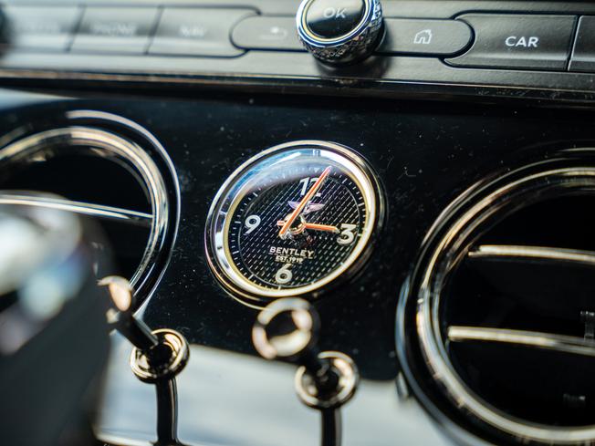 BENTLEY Continental Photo 29