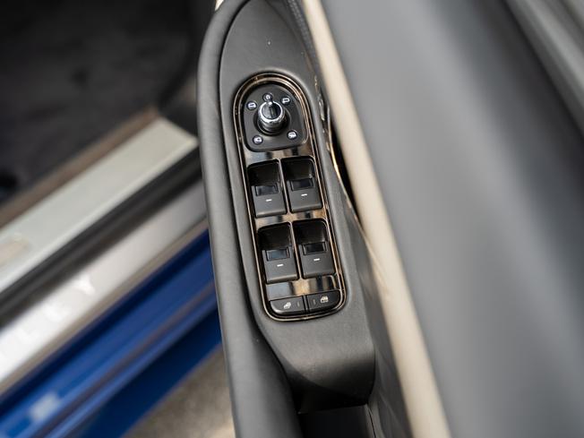 BENTLEY Continental Photo 31