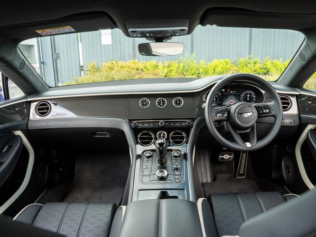BENTLEY Continental Photo 4