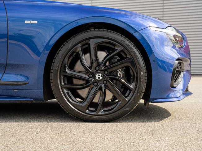 BENTLEY Continental Photo 6