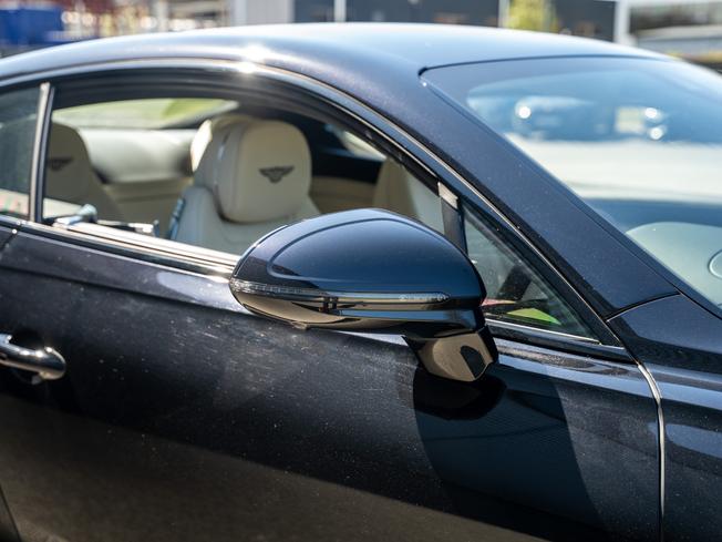 BENTLEY Continental Photo 33
