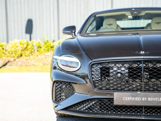 BENTLEY Continental Photo 36