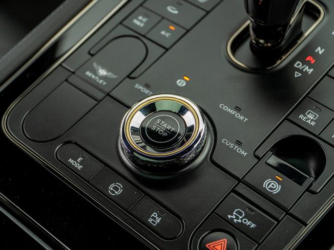 BENTLEY Continental Photo 23