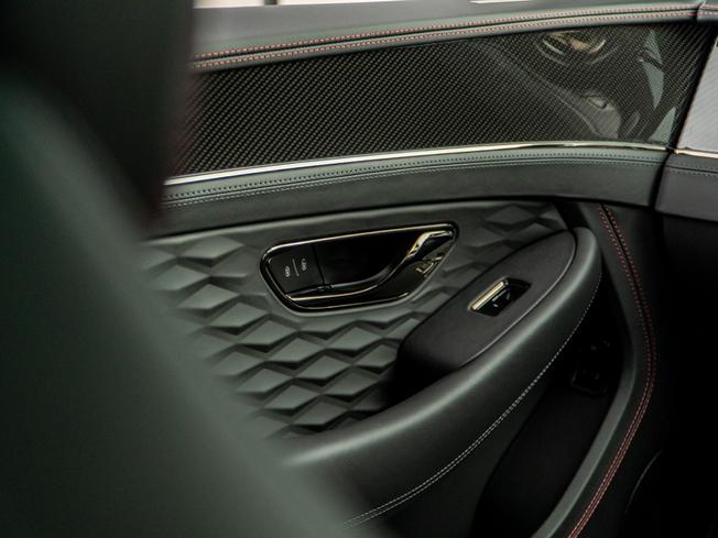 BENTLEY Continental Photo 32