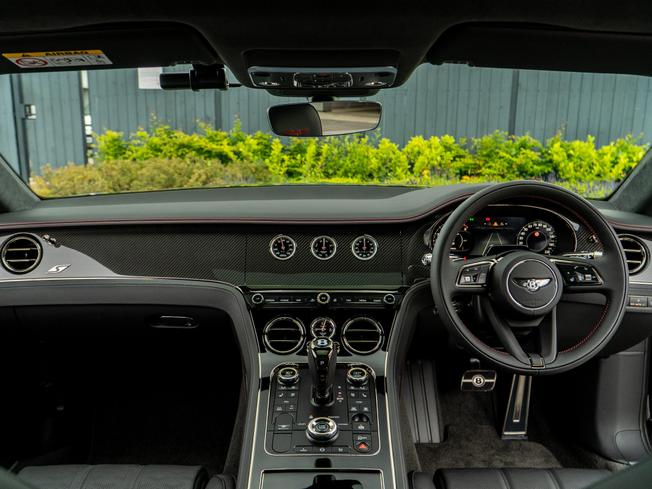 BENTLEY Continental Photo 4