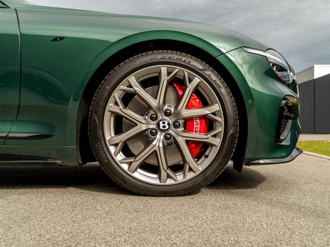 BENTLEY Continental Photo 6