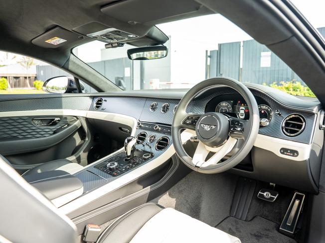 BENTLEY Continental GT Photo 11