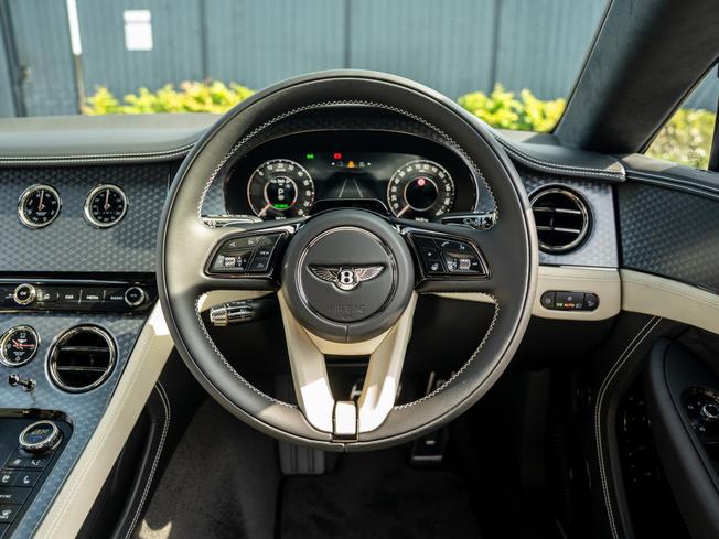 BENTLEY Continental GT Photo 17