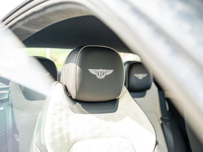 BENTLEY Continental GT Photo 23