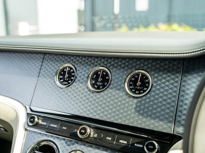 BENTLEY Continental GT Photo 30