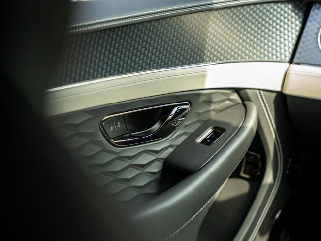 BENTLEY Continental GT Photo 36