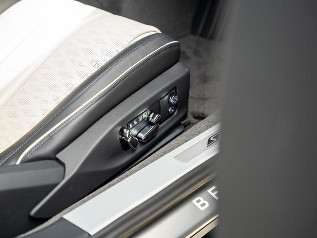 BENTLEY Continental GT Photo 37