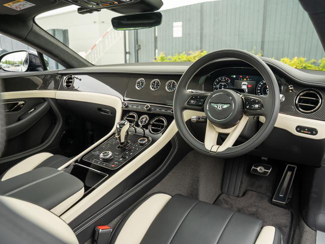 BENTLEY Continental GT Photo 11