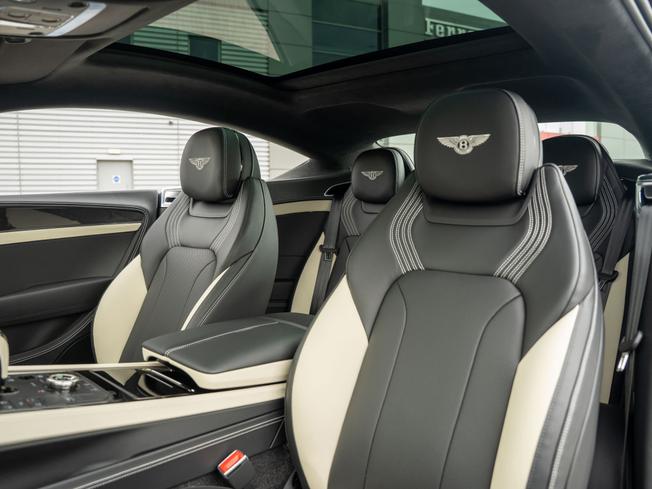 BENTLEY Continental GT Photo 21