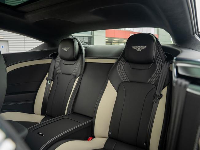 BENTLEY Continental GT Photo 23
