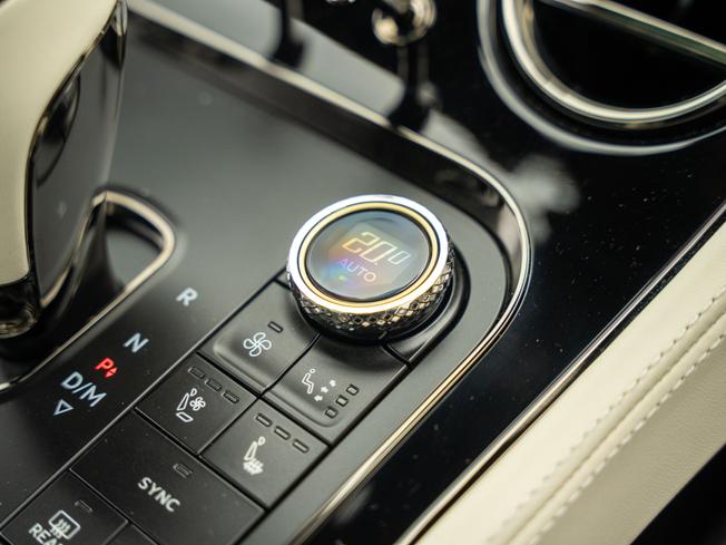 BENTLEY Continental GT Photo 26