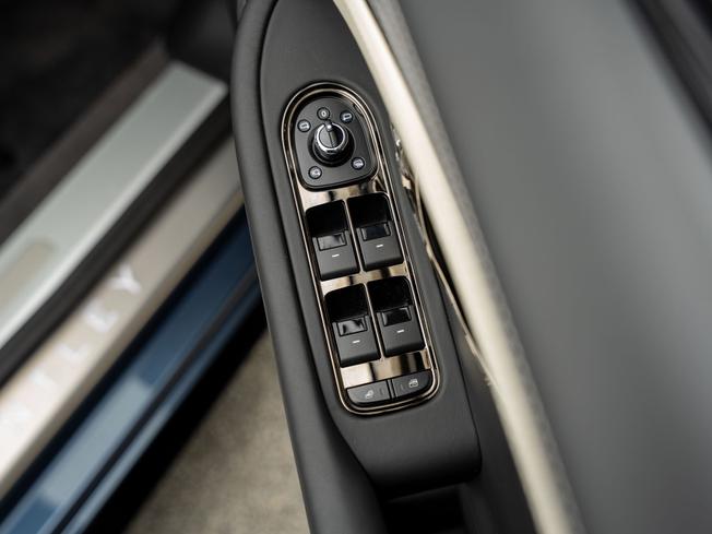BENTLEY Continental GT Photo 27