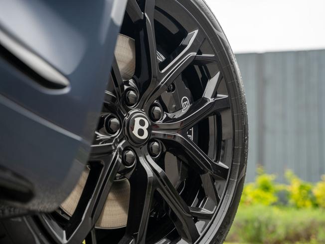 BENTLEY Continental GT Photo 41