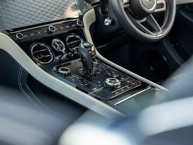 BENTLEY Continental Photo 12