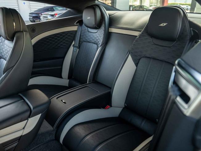 BENTLEY Continental Photo 21
