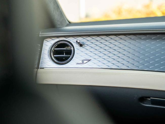 BENTLEY Continental Photo 34