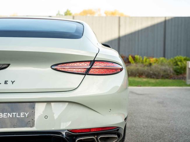 BENTLEY Continental Photo 39