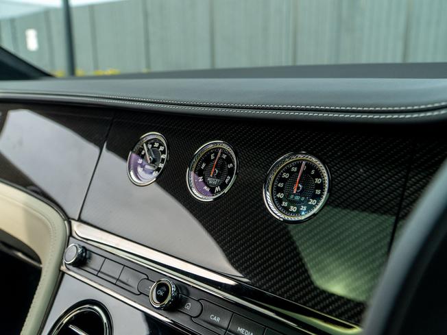 BENTLEY Continental GT Photo 24