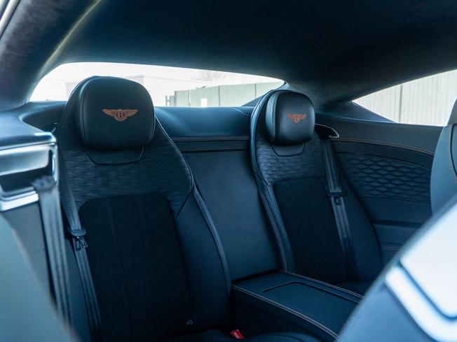 BENTLEY Continental GT Photo 23