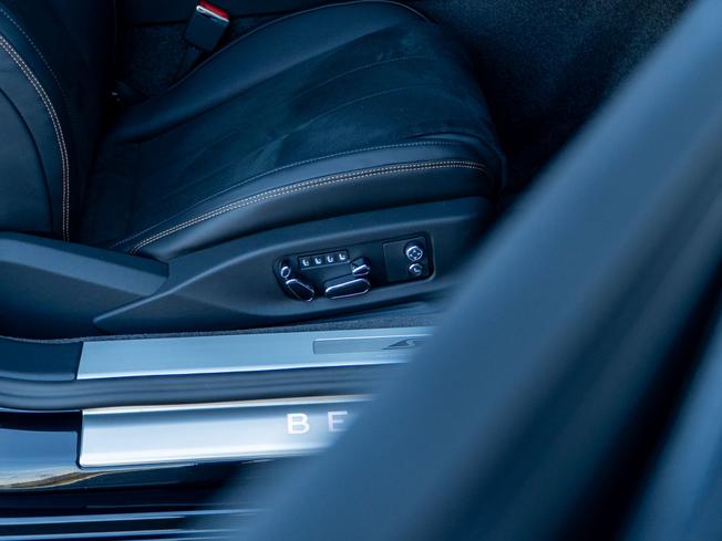 BENTLEY Continental GT Photo 24