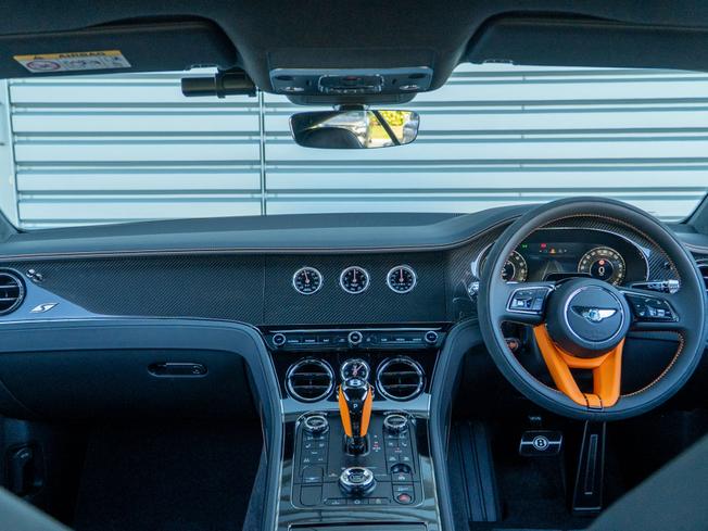 BENTLEY Continental GT Photo 4