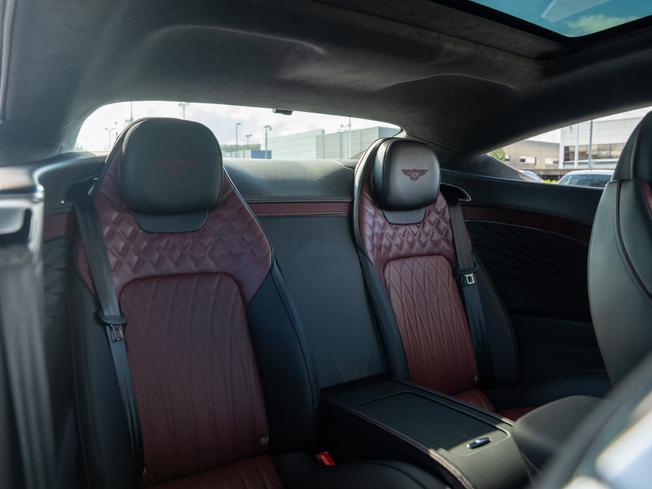 Bentley Continental Photo 24