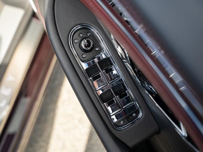 Bentley Continental Photo 26