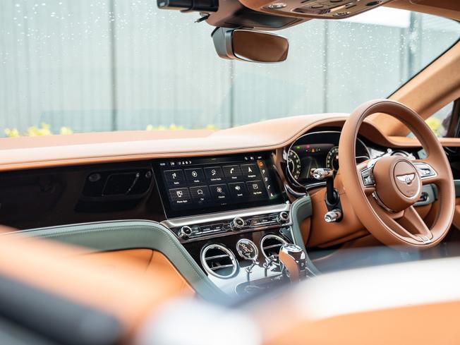 BENTLEY Continental GT Photo 12